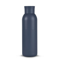 Donkerblauw