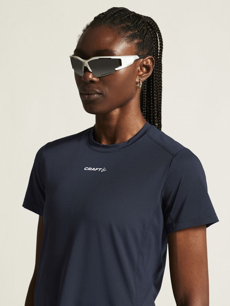 Craft - ADV Essence SS Tee 2 W Blaze XS