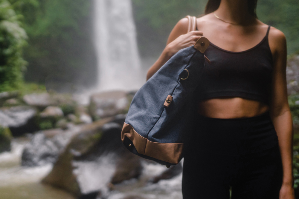 Impact AWARE™ 16 oz. rcanvas large weekendtas