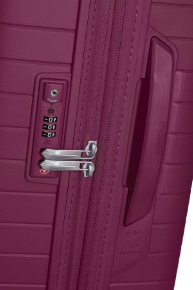 American Tourister Fastforward Spinner 68/25 Tsa Exp