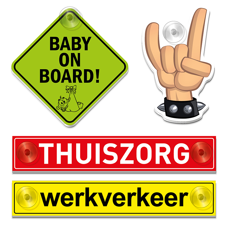Bordje met zuignappen van 2 mm polystyreen in eigen vorm van ca 150 x 150 mm