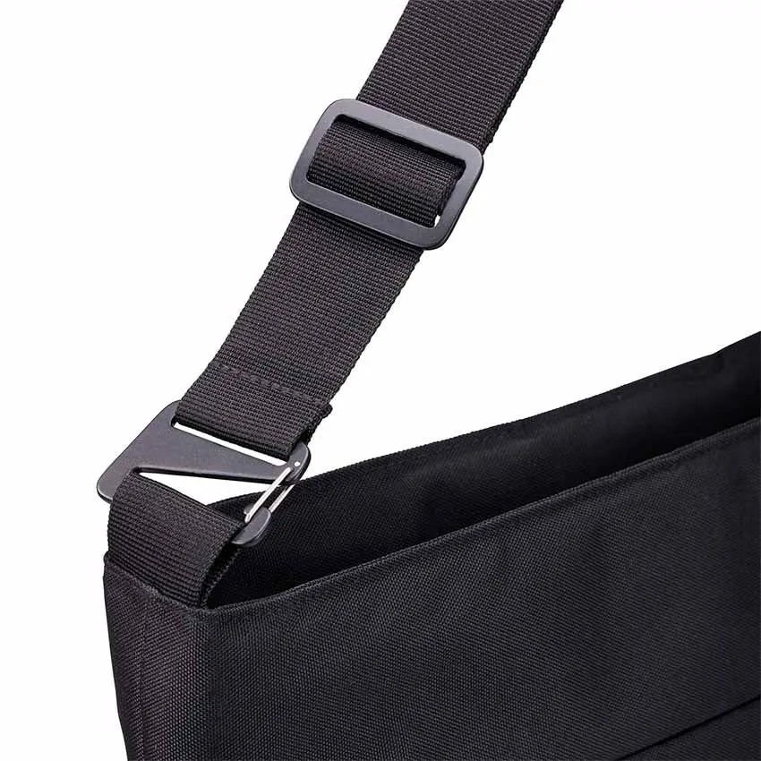 Case Logic Invigo Laptop Convertible Tote- Zwart