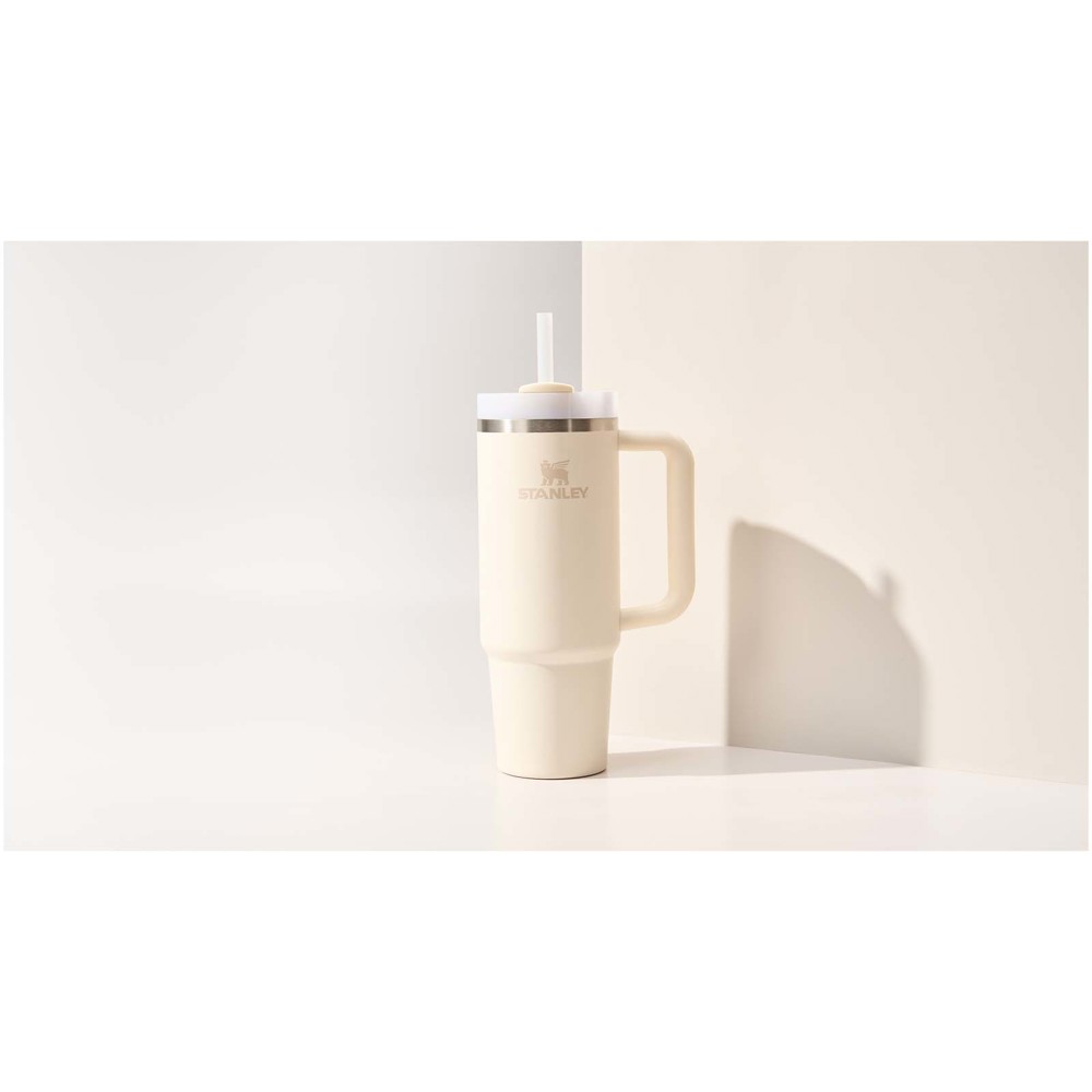Stanley Quencher® H2.0 FlowState™ 890 ml gerecyclede, roestvrijstalen, geïsoleerde beker