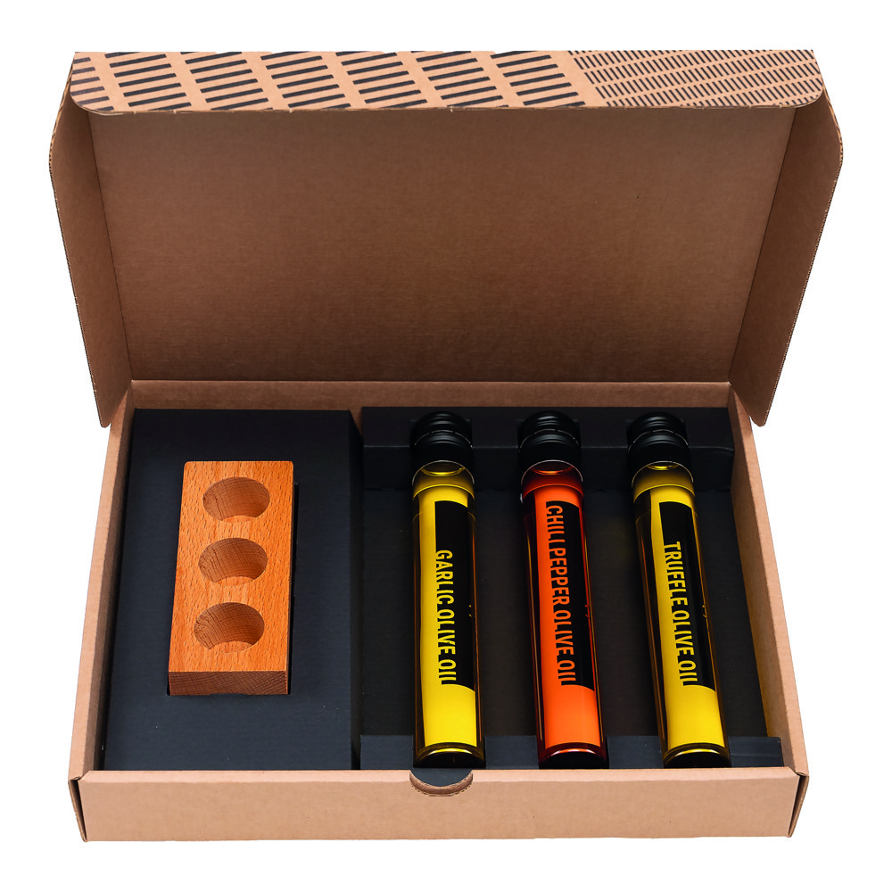 4-Delige olijfolie box "I olive you" met beukenhouten houder