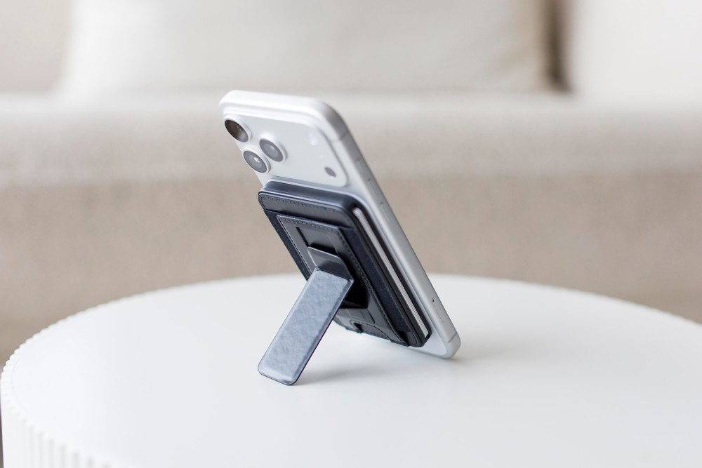BrandCharger pasjeshouder Wally Stand Pro | Gerecycled