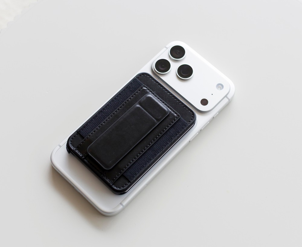 BrandCharger pasjeshouder Wally Stand Pro | Gerecycled
