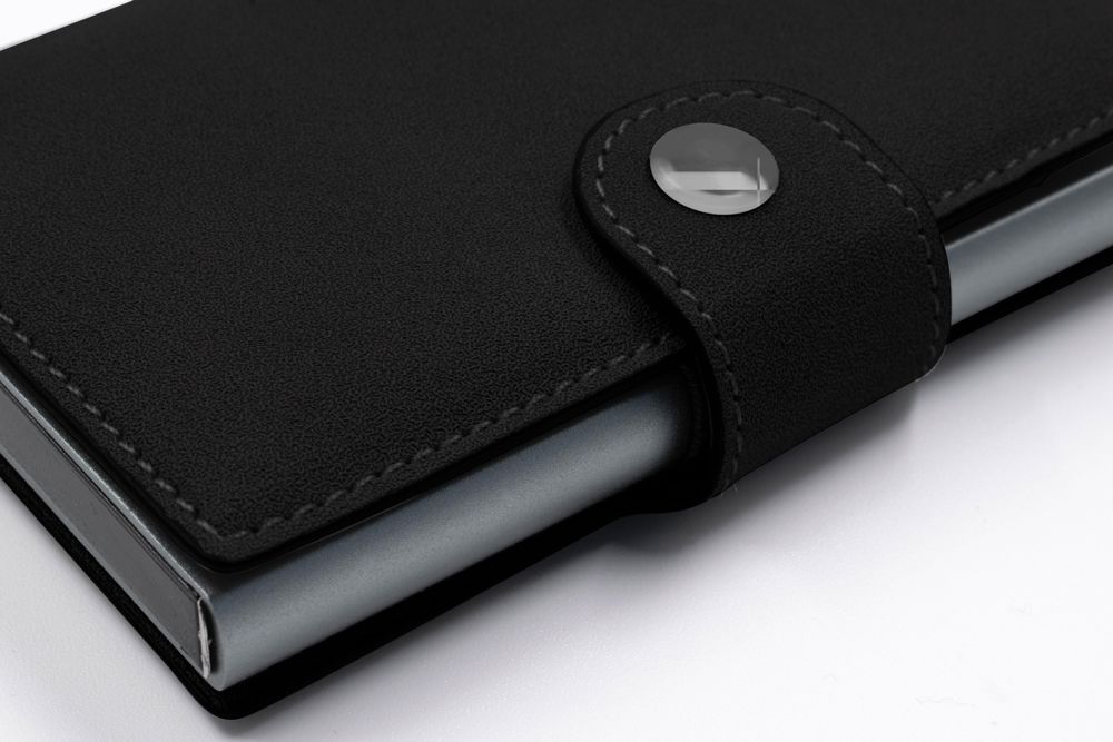 BrandCharger pasjeshouder Wally Porto | RFID-bescherming